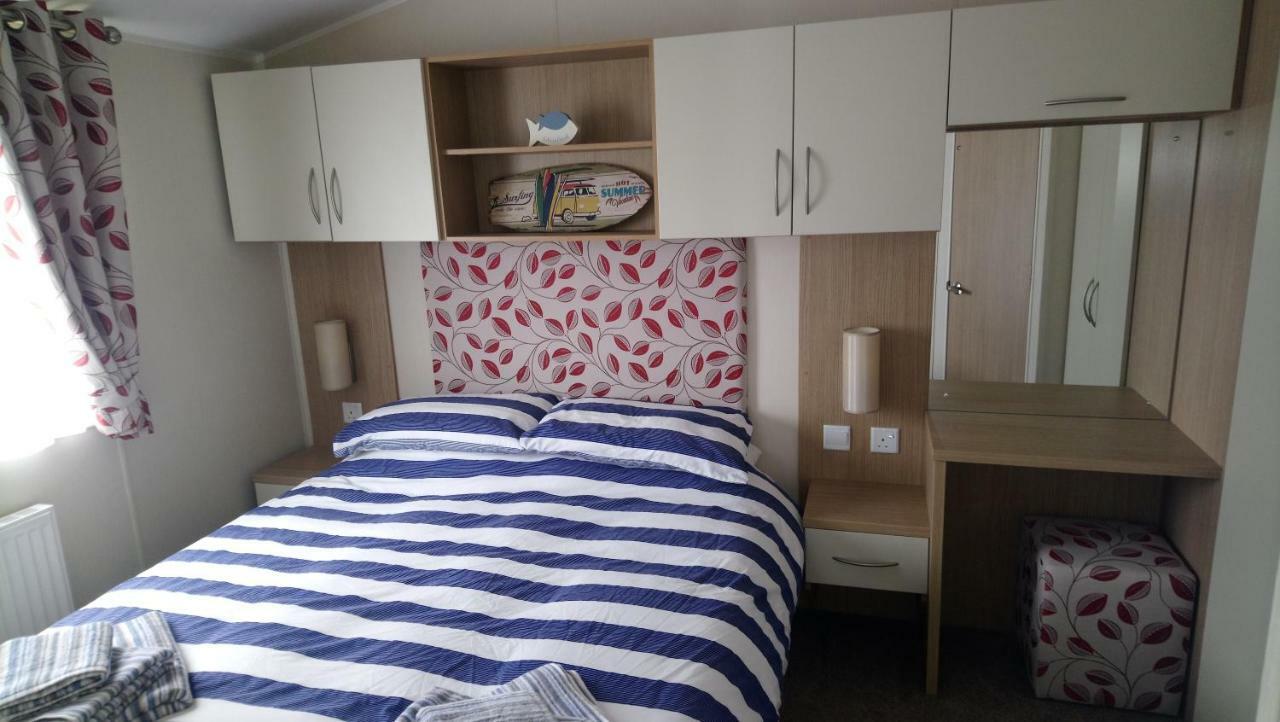 Bude Caravan Caromax - Families And Couples Only Eksteriør bilde